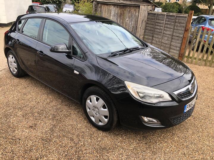 Vauxhall Astra 1.7 CDTi EcoFLEX 99g ES Euro 5 (s/s) 5dr