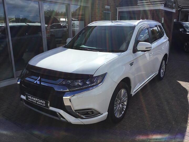 Mitsubishi Outlander 2.4h TwinMotor 13.8kWh 4h CVT 4WD Euro 6 (s/s) 5dr