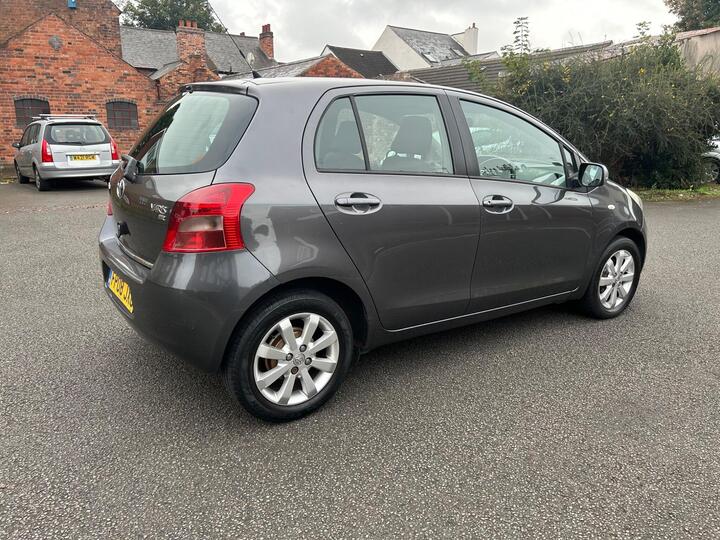 Toyota Yaris 1.3 VVT-i TR 5dr