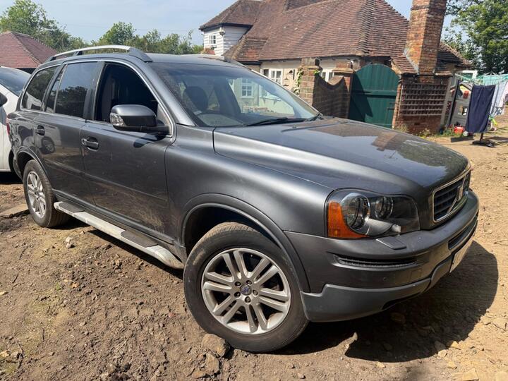 Volvo XC90 2.4 D5 SE Lux Geartronic AWD 5dr