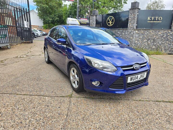 Ford Focus 1.6 Zetec Navigator Powershift Euro 5 5dr