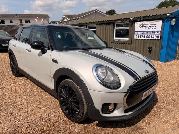 MINI Clubman 1.5 Cooper (Black Pack) Euro 6 (s/s) 6dr