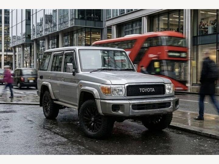 Toyota Land Cruiser 70 Series 4.0V6 5dr Toyota Land Cruiser 70 Series 4.0V6 5dr