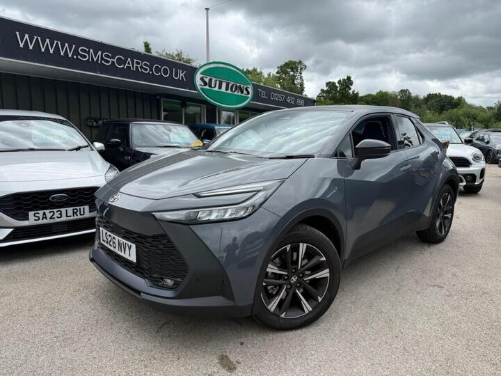 Toyota C-HR 2.0L 5d DESIGN PHEV AUTO 220 BHP TOYOTA WARRANTY~SAT NAV~REVERSE CAM Toyota C-HR 2.0L 5d DESIGN PHEV AUTO 220 BHP TOYOTA WARRANTY~SAT NAV~REVERSE CAM