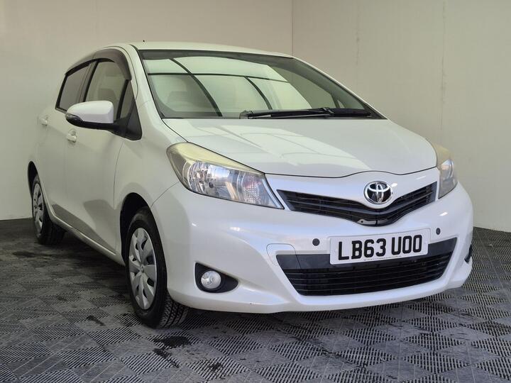 Toyota Yaris 1.33 Dual VVT-i Icon Multidrive S Euro 5 5dr