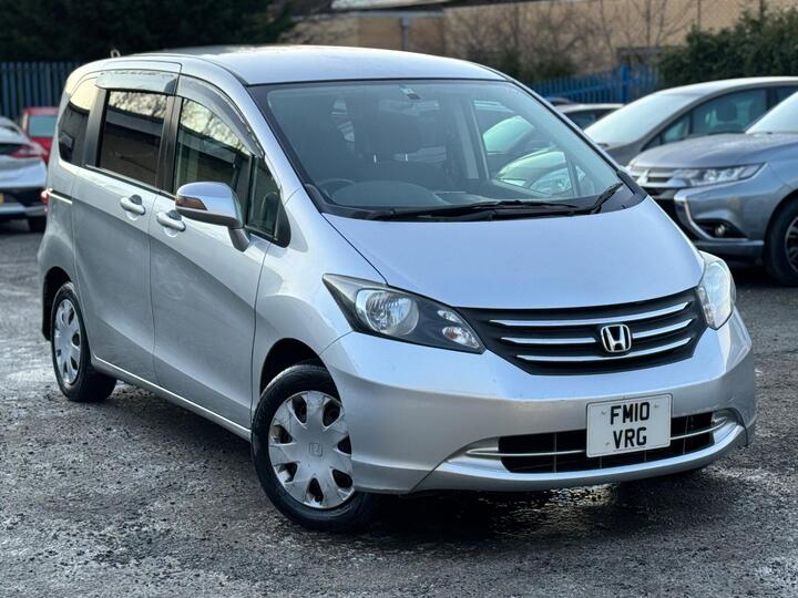 Honda Freed 1.5 Petrol Automatic