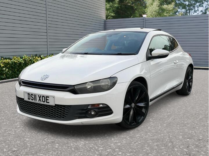 Volkswagen Scirocco 2.0 TDI BlueMotion Tech GT DSG Euro 5 (s/s) 3dr Volkswagen Scirocco 2.0 TDI BlueMotion Tech GT DSG Euro 5 (s/s) 3dr