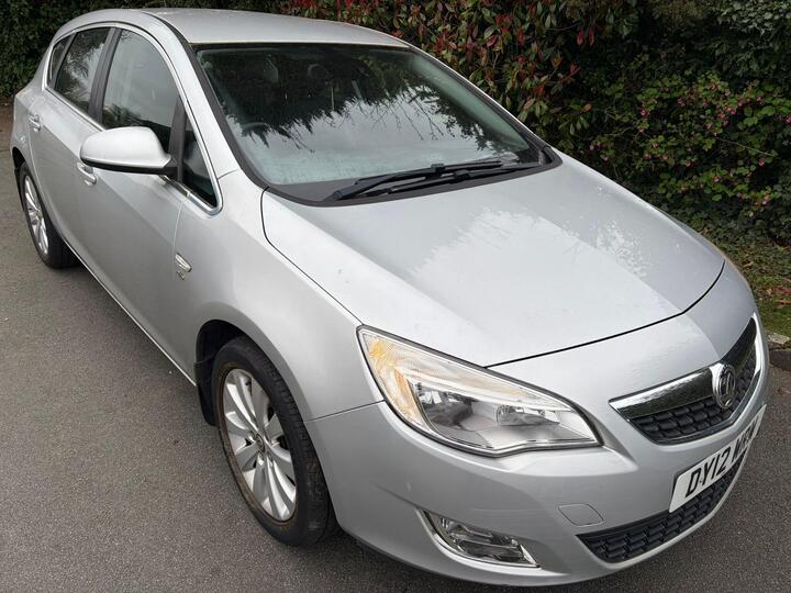Vauxhall Astra 2.0 CDTi Elite Auto Euro 5 5dr Vauxhall Astra 2.0 CDTi Elite Auto Euro 5 5dr