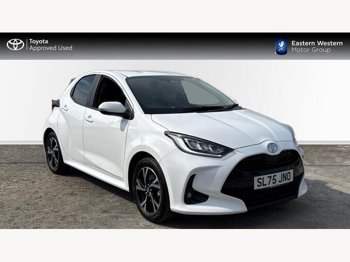 Toyota Yaris 1.5 VVT-h Design E-CVT Euro 6 (s/s) 5dr