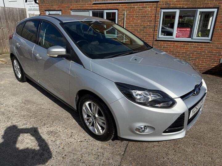 Ford Focus 1.0T EcoBoost Titanium Navigator Euro 5 (s/s) 5dr