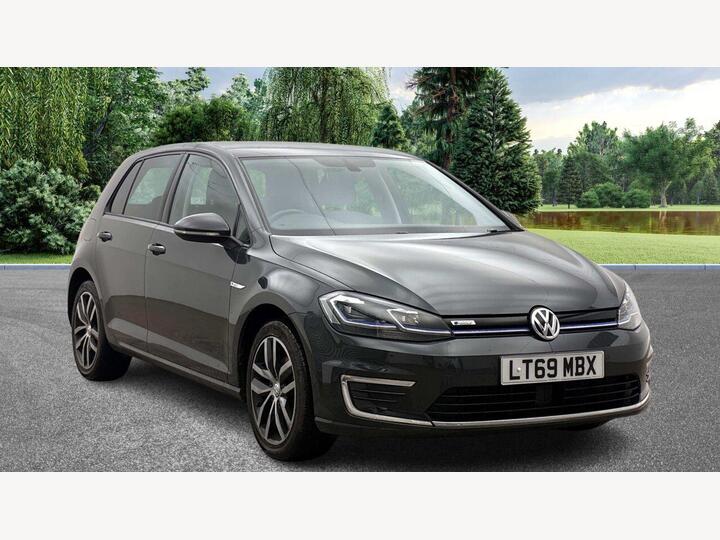Volkswagen E-GOLF 35.8kWh E-Golf Auto 5dr Volkswagen E-GOLF 35.8kWh E-Golf Auto 5dr