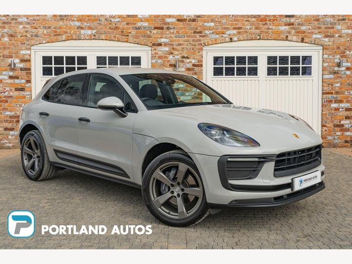 Porsche Macan 2.0T PDK 4WD Euro 6 (s/s) 5dr Porsche Macan 2.0T PDK 4WD Euro 6 (s/s) 5dr