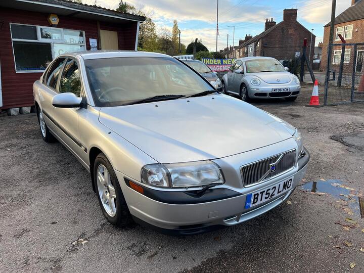 Volvo S80 2.4 D5 S 4dr