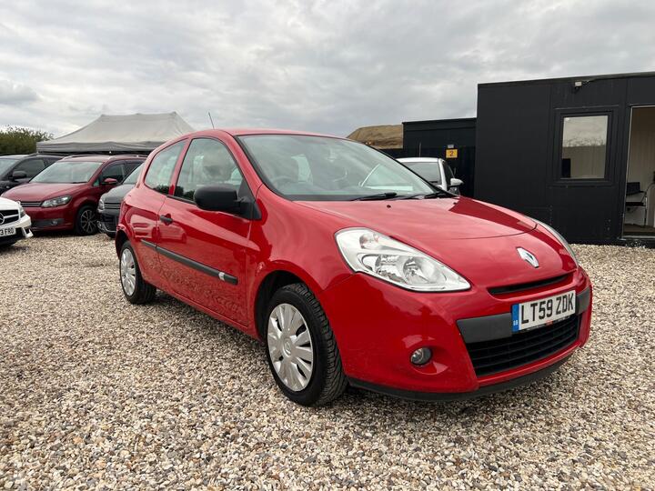 Renault Clio 1.2 Extreme Euro 5 3dr (AC) Renault Clio 1.2 Extreme Euro 5 3dr (AC)