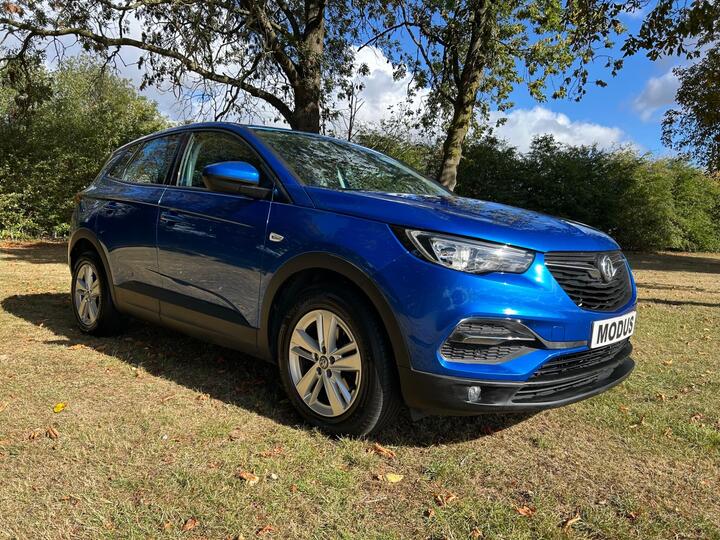 Vauxhall Grandland X 1.6 Turbo D BlueInjection SE Euro 6 (s/s) 5dr Vauxhall Grandland X 1.6 Turbo D BlueInjection SE Euro 6 (s/s) 5dr