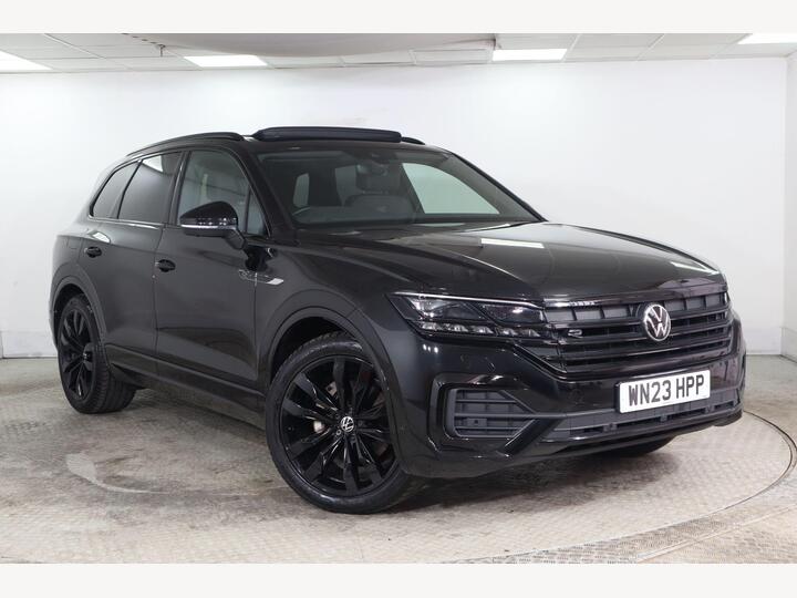 Volkswagen Touareg 3.0 TDI V6 Black Edition Tiptronic 4Motion Euro 6 (s/s) 5dr Volkswagen Touareg 3.0 TDI V6 Black Edition Tiptronic 4Motion Euro 6 (s/s) 5dr