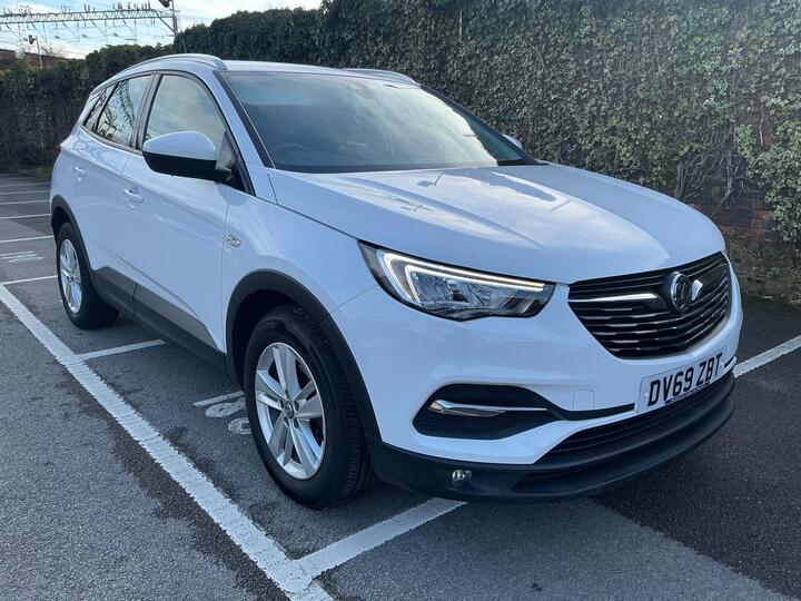Vauxhall Grandland X 1.2 Turbo SE Euro 6 (s/s) 5dr