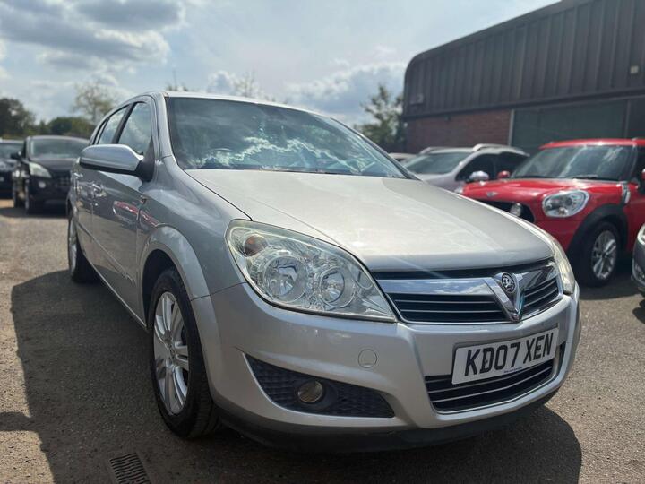 Vauxhall ASTRA 1.8i 16v Design 5dr