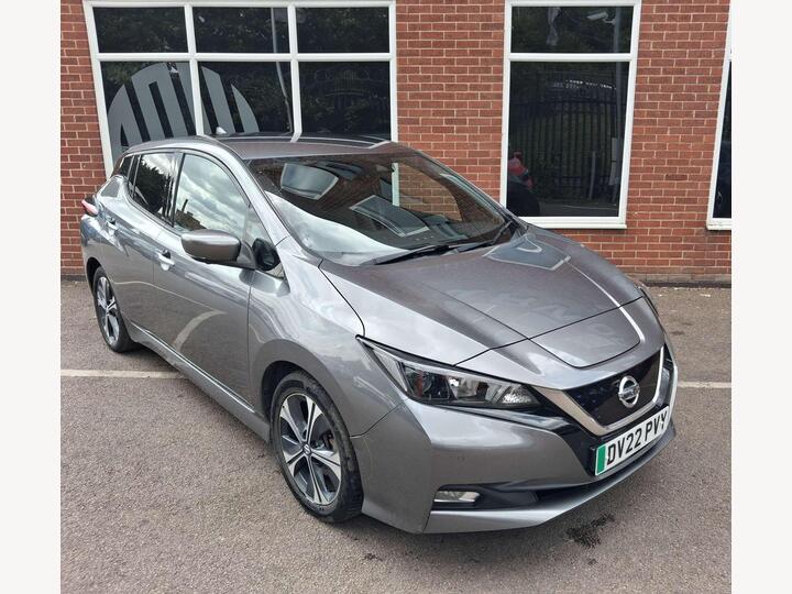 Nissan LEAF 40kWh N-Connecta Auto 5dr