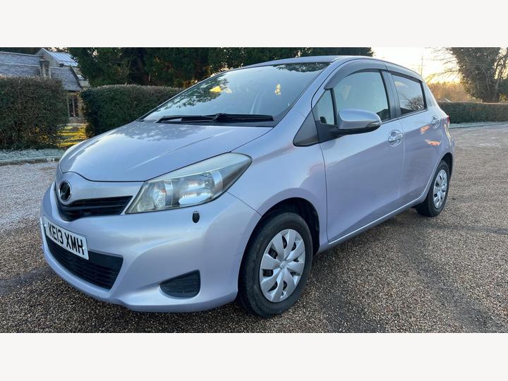 Toyota Vitz N/A