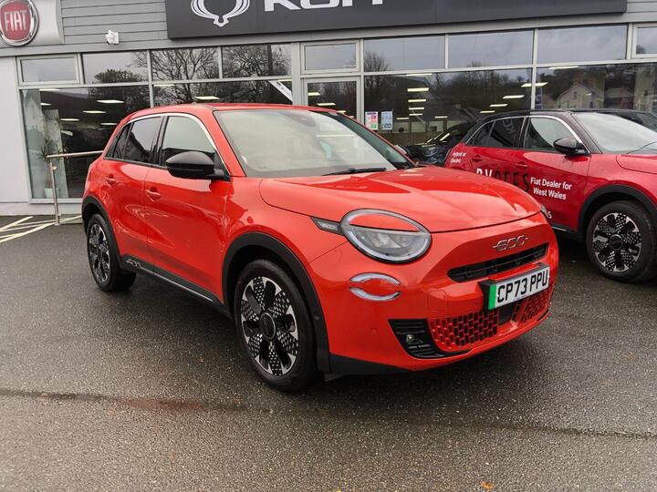 Fiat 600 54kWh La Prima Auto 5dr