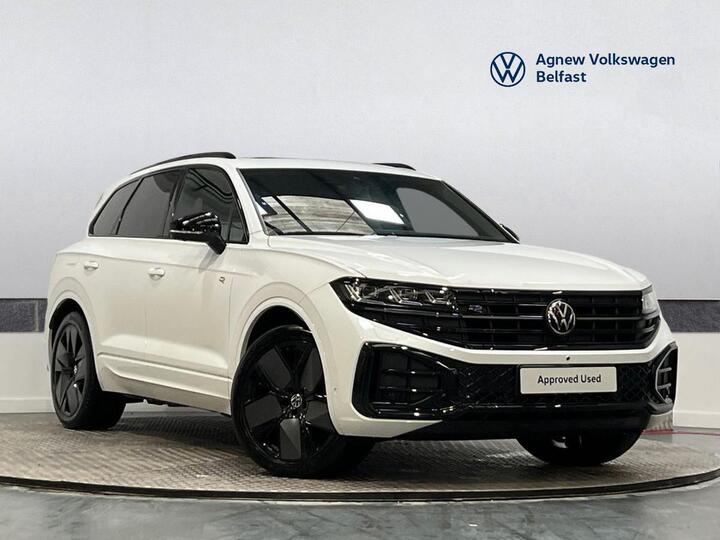 Volkswagen Touareg 3.0 TDI V6 Black Edition Tiptronic 4Motion Euro 6 (s/s) 5dr