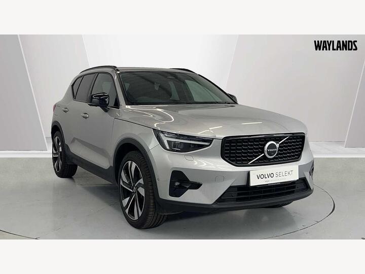 Volvo XC40 2.0 B4 MHEV Ultra Dark DCT Auto Euro 6 (s/s) 5dr