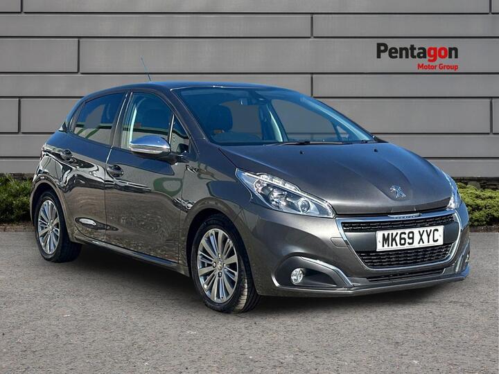Peugeot 208 1.2 PureTech Signature Euro 6 (s/s) 5dr
