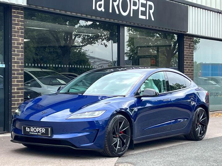 Tesla Model 3 (Dual Motor) Performance Auto 4WDE 4dr