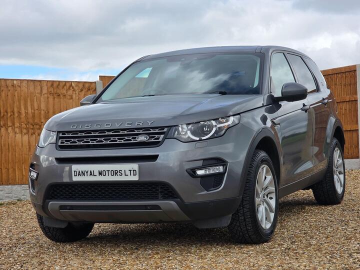 Land Rover Discovery Sport 2.0 TD4 SE Tech Auto 4WD Euro 6 (s/s) 5dr Land Rover Discovery Sport 2.0 TD4 SE Tech Auto 4WD Euro 6 (s/s) 5dr