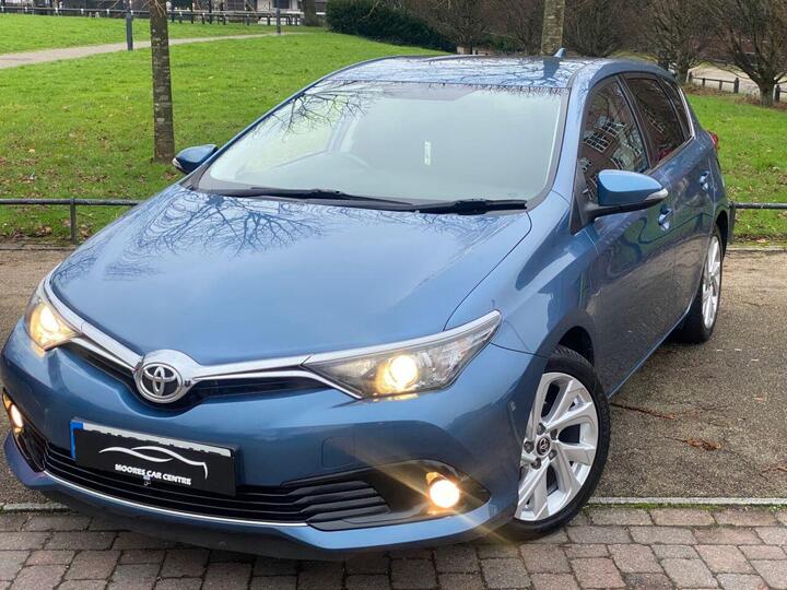 Toyota AURIS 1.6 D-4D Design Euro 6 (s/s) 5dr