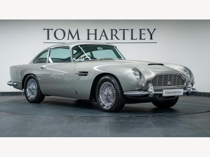 Aston Martin DB5 Coupe