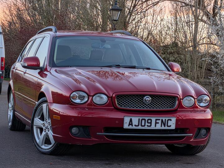 Jaguar X-Type 2.2D DPF SE 5dr Jaguar X-Type 2.2D DPF SE 5dr