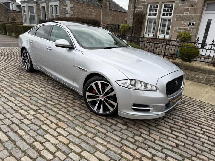 Jaguar XJ 3.0d V6 Portfolio Saloon 4dr Diesel Auto Euro 5 (s/s) (275 Ps)