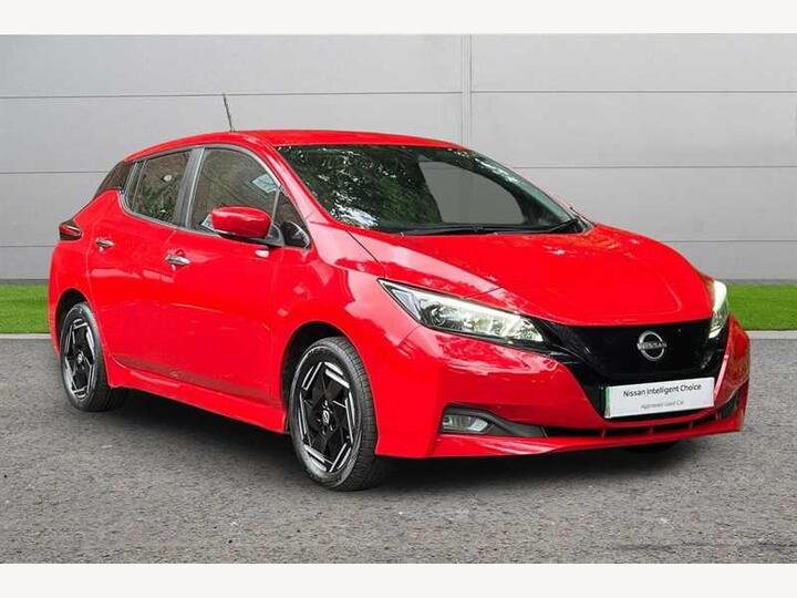 Nissan LEAF 39kWh Acenta Auto 5dr