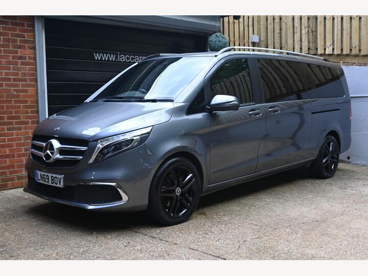 Mercedes-Benz V Class 2.0 V300d Sport G-Tronic+ Euro 6 (s/s) 5dr XLWB Mercedes-Benz V Class 2.0 V300d Sport G-Tronic+ Euro 6 (s/s) 5dr XLWB