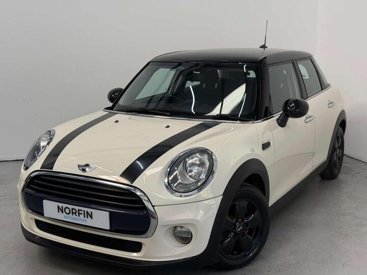 MINI HATCH 1.5 Cooper Auto Euro 6 (s/s) 5dr