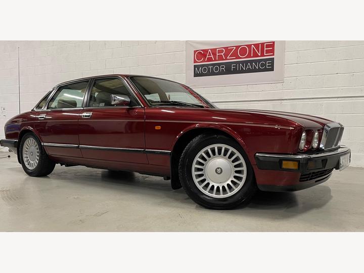 Jaguar XJ 3.2 Sovereign 4dr