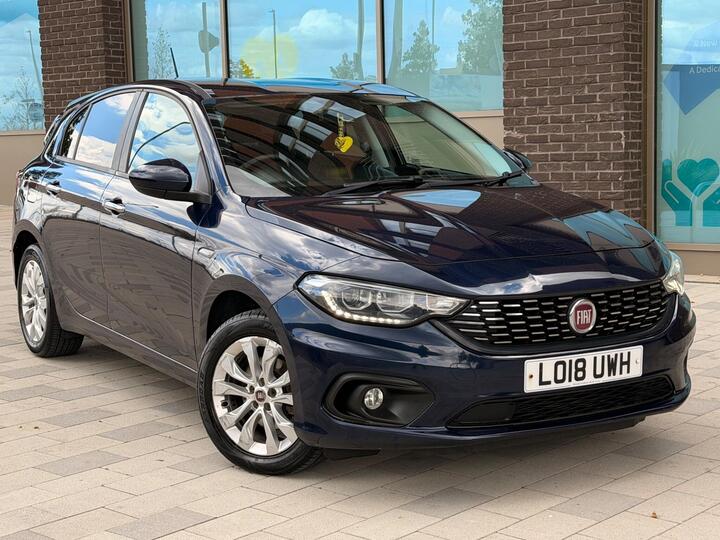 Fiat Tipo 1.6 MultiJetII Easy + DDCT Euro 6 (s/s) 5dr