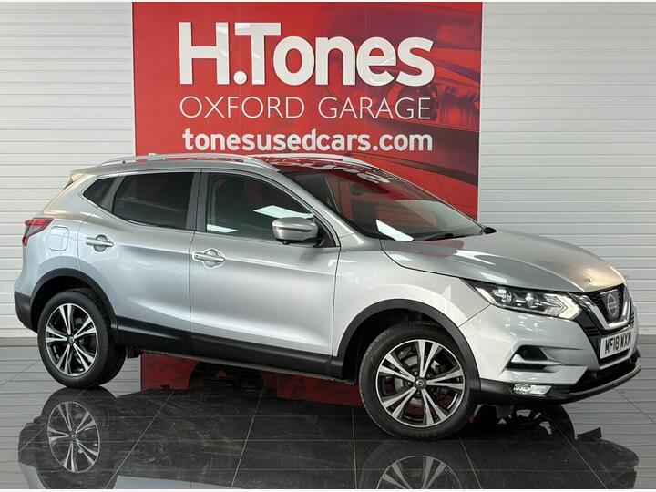 Nissan QASHQAI 1.2 DIG-T N-Connecta Euro 6 (s/s) 5dr Nissan QASHQAI 1.2 DIG-T N-Connecta Euro 6 (s/s) 5dr