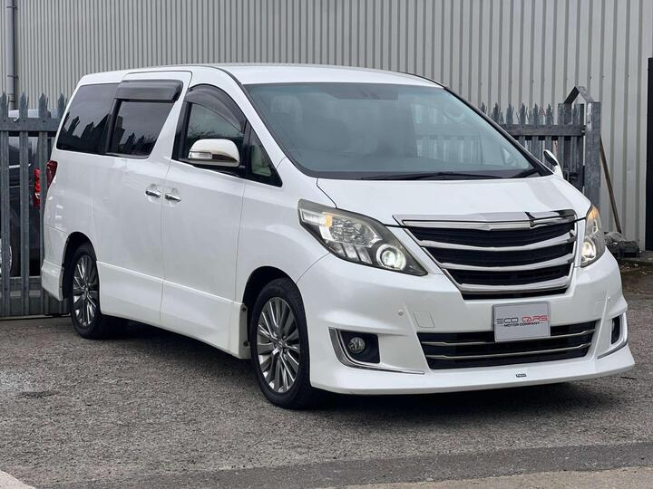 Toyota Alphard GOLDEN EYES II V6