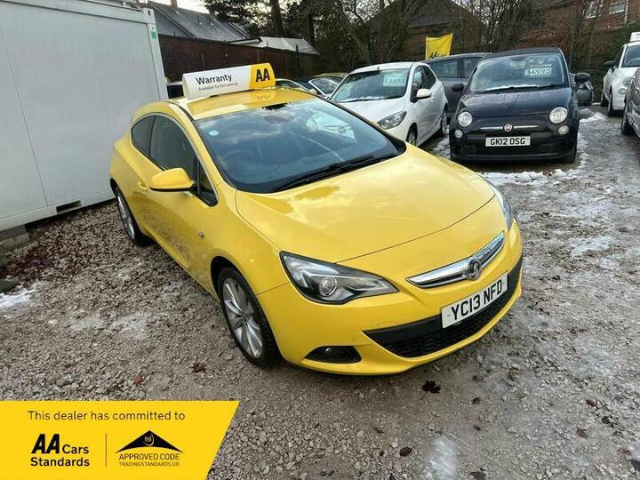 Vauxhall Astra GTC 2.0 CDTi SRi Euro 5 (s/s) 3dr
