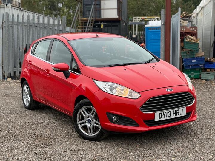 Ford Fiesta 1.0T EcoBoost Zetec Euro 5 (s/s) 5dr