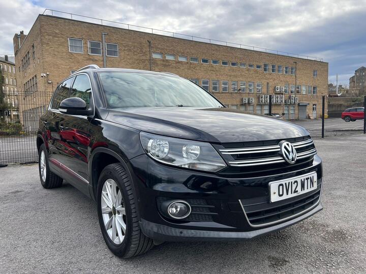 Volkswagen Tiguan 2.0 TDI BlueMotion Tech SE 4WD Euro 5 (s/s) 5dr Volkswagen Tiguan 2.0 TDI BlueMotion Tech SE 4WD Euro 5 (s/s) 5dr