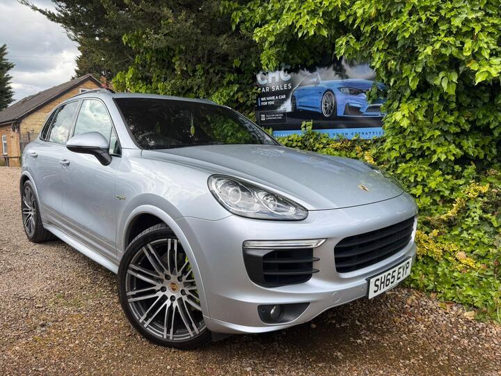Porsche Cayenne 3.0 V6 E-Hybrid S TiptronicS 4WD Euro 6 (s/s) 5dr Porsche Cayenne 3.0 V6 E-Hybrid S TiptronicS 4WD Euro 6 (s/s) 5dr