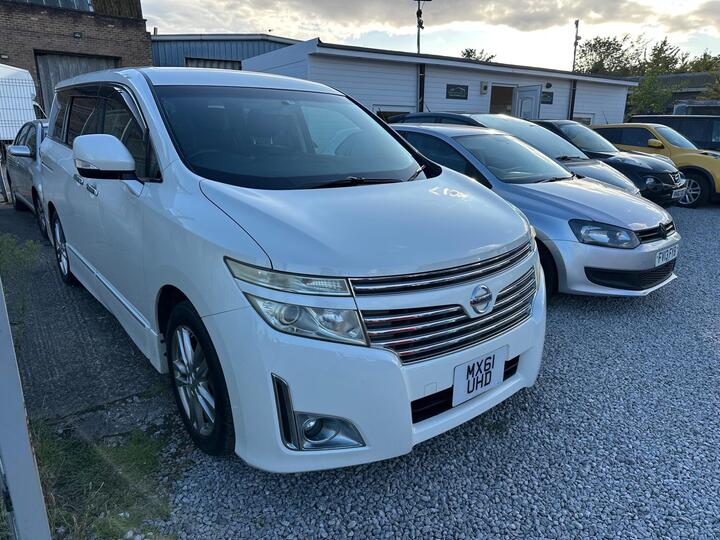 Nissan Elgrand Automatic 2.5 Petrol Nissan Elgrand Automatic 2.5 Petrol
