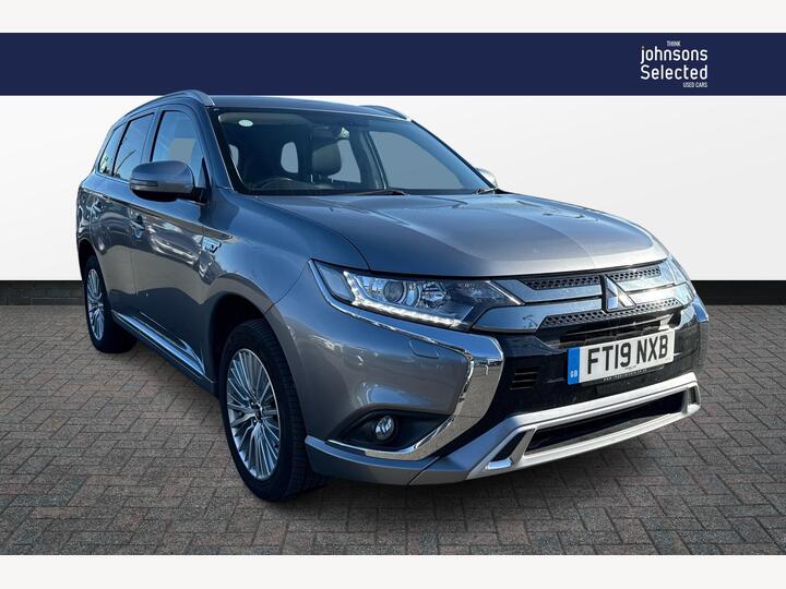 Mitsubishi Outlander 2.4h TwinMotor 13.8kWh Juro CVT 4WD Euro 6 (s/s) 5dr Mitsubishi Outlander 2.4h TwinMotor 13.8kWh Juro CVT 4WD Euro 6 (s/s) 5dr