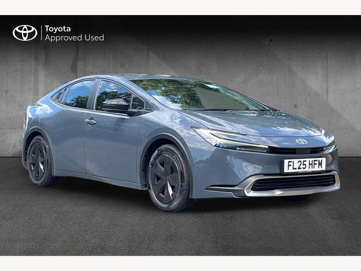 Toyota Prius 2.0 13.6kWh Design CVT Euro 6 (s/s) 5dr