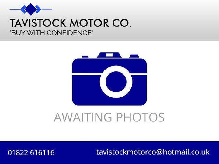 Ford FOCUS 1.6 TDCi ECOnetic Zetec Navigator Euro 5 (s/s) 5dr