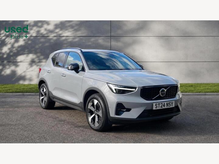 Volvo XC40 2.0 B4 MHEV Ultra Dark DCT Auto Euro 6 (s/s) 5dr